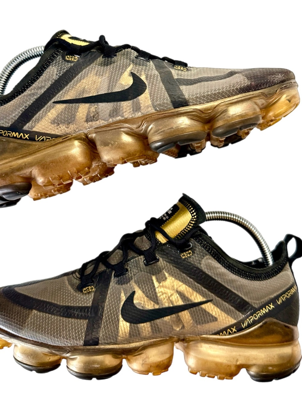Nike Air VaporMax Plus Black Metallic Gold  Shoes Men's‎ Size 9 Ships next day .